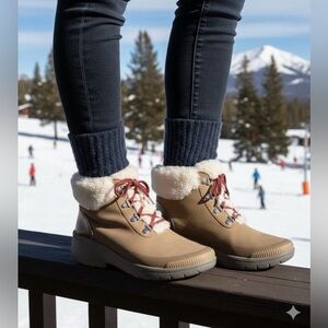 SIZE 6 BRAND NEW IN BOX BZees® Women's Keeper Boot